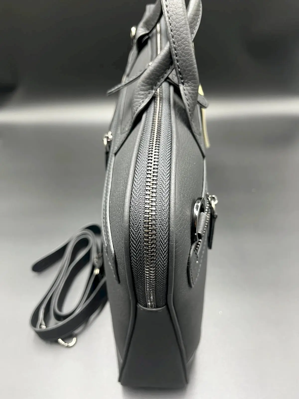 La Moda Unisex Hakiki Deri Evrak Çantası Laptop Bölmeli 16 '' inç 